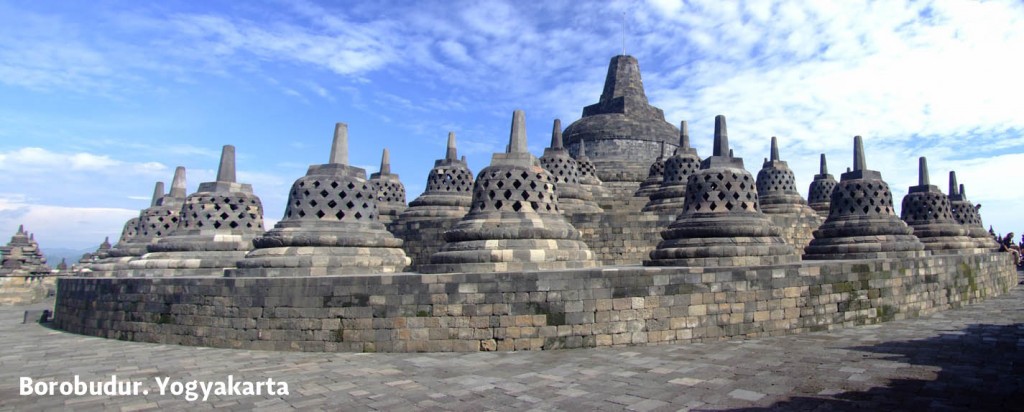 borobudur_temple_panorama